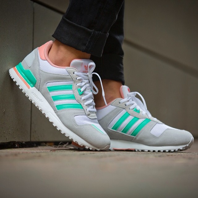 soldes adidas zx 700  femme
