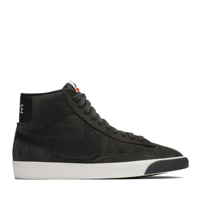 chaussure nike en cuir